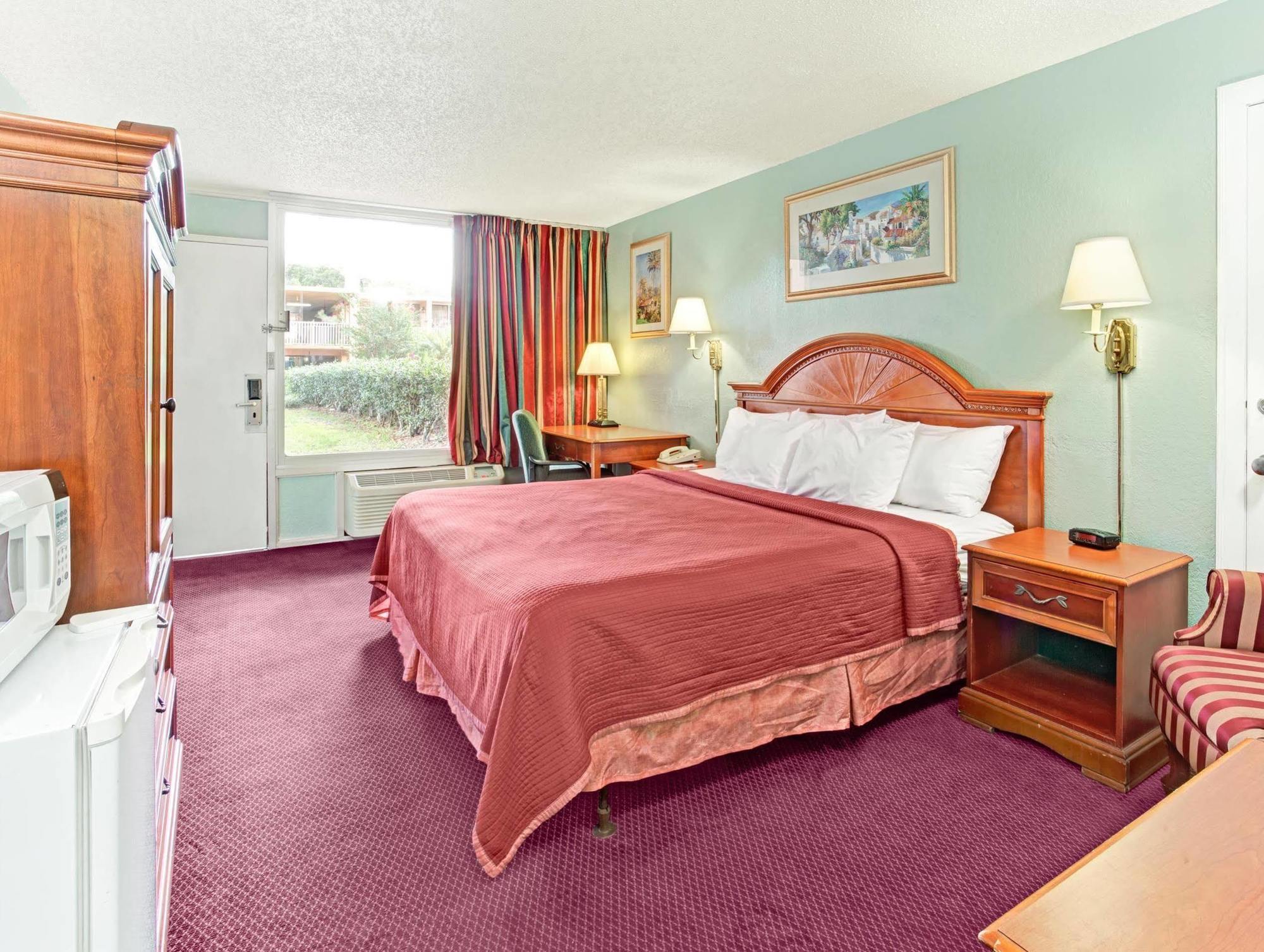 Howard Johnson By Wyndham Tropical Palms Kissimmee Εξωτερικό φωτογραφία