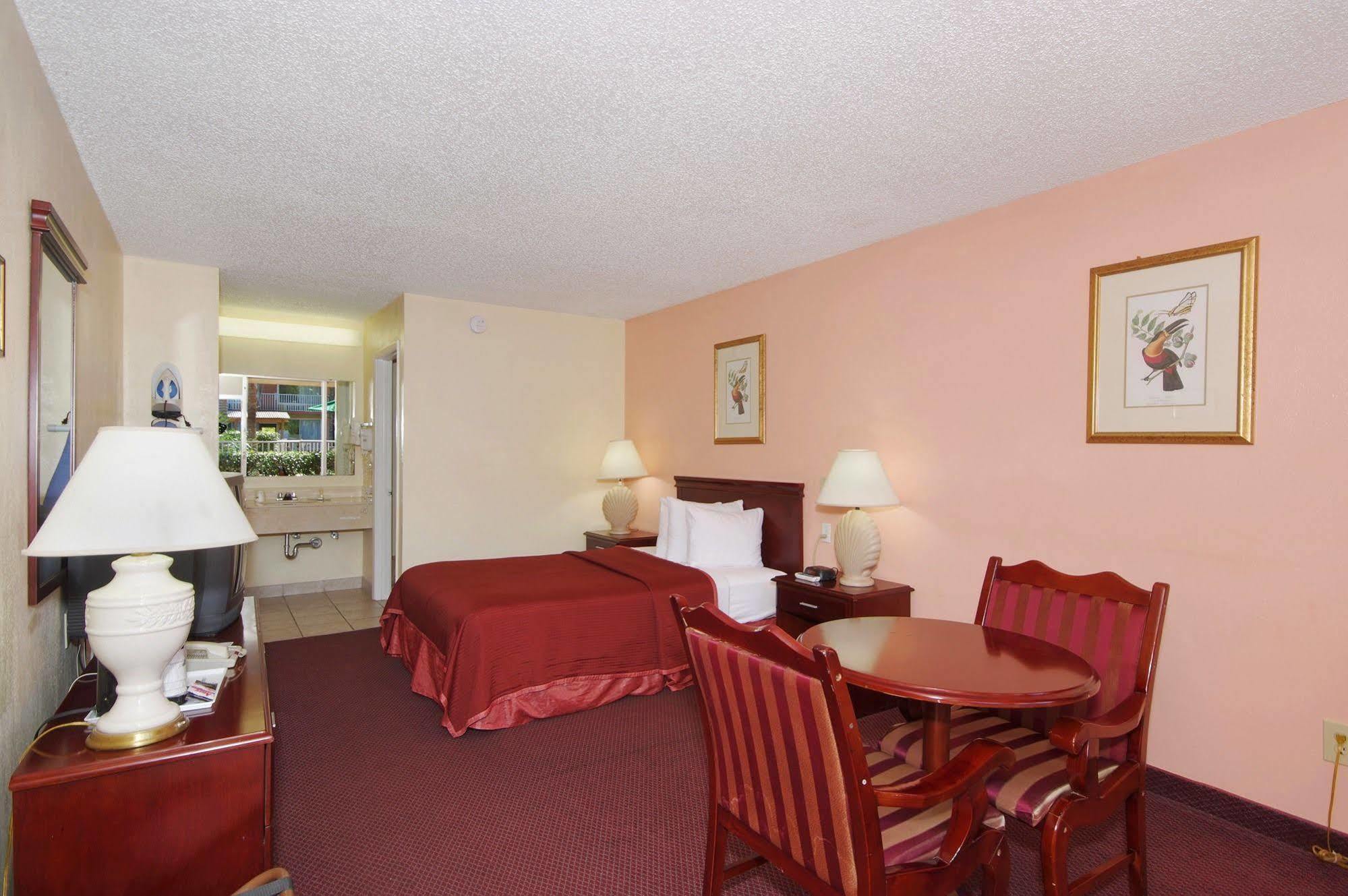 Howard Johnson By Wyndham Tropical Palms Kissimmee Εξωτερικό φωτογραφία