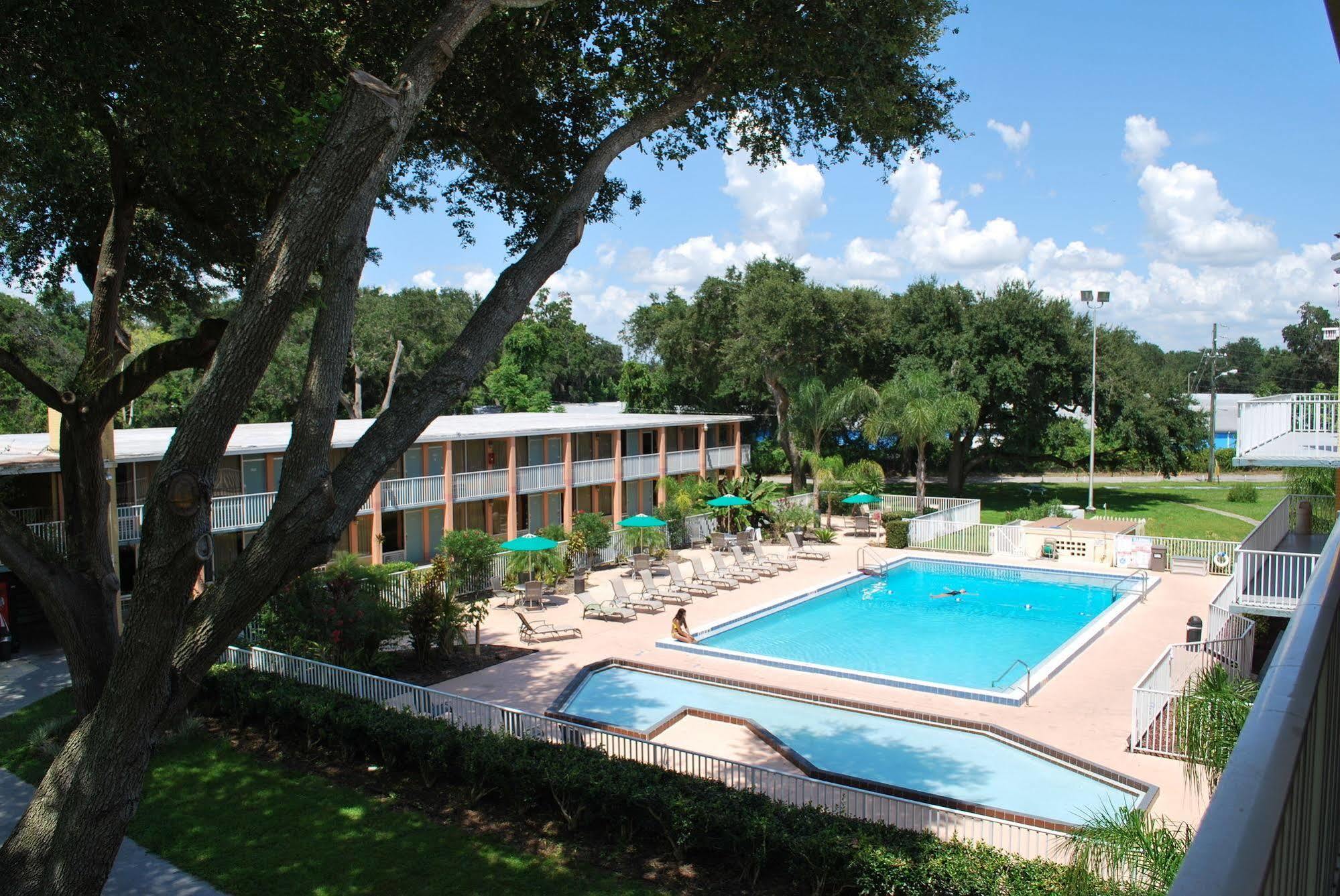 Howard Johnson By Wyndham Tropical Palms Kissimmee Εξωτερικό φωτογραφία
